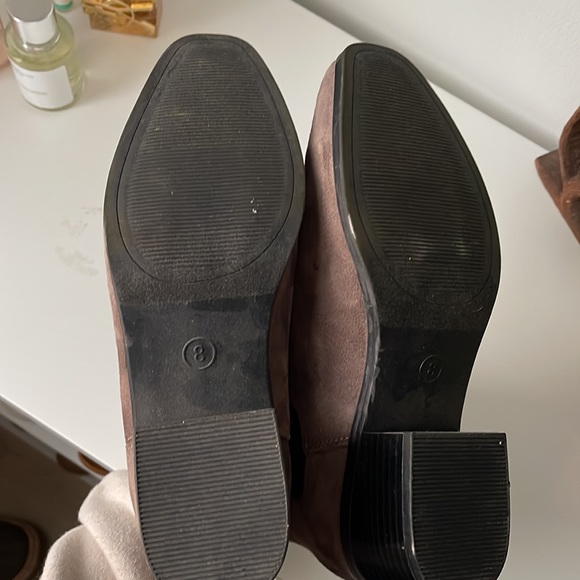 Healed booties - Picture 4 of 4